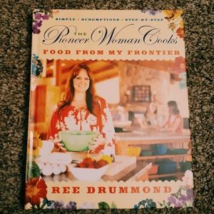 The Pioneer Woman Cooks Cookbook